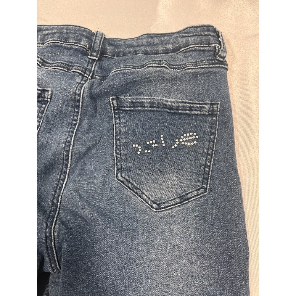 BEBE Jeans Shorts, Medium Blue Missing Some Bedazzle Size 26 Waist. - Picture 5 of 5